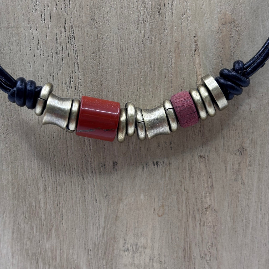 Collier cuir et pierres naturelles